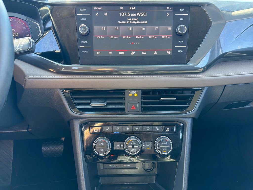 Certified 2023 Volkswagen Taos SEL AWD/4WD image 15