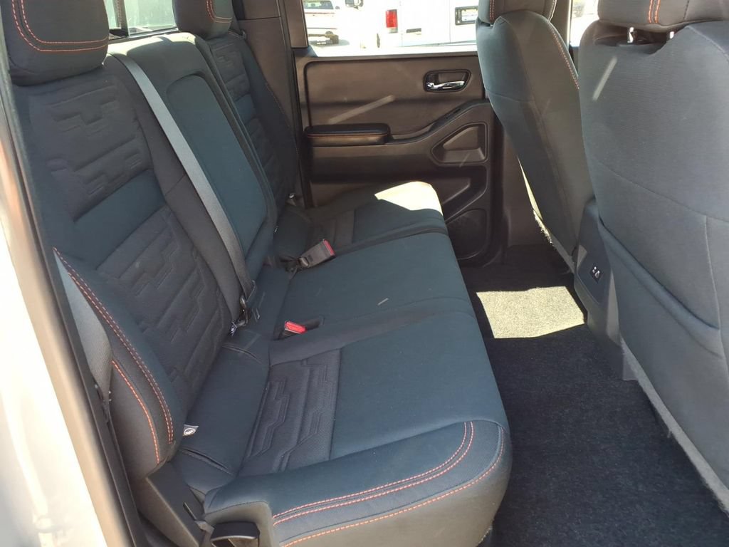Used 2025 Nissan Frontier PRO-4X w/ Tow Package AWD/4WD image 17