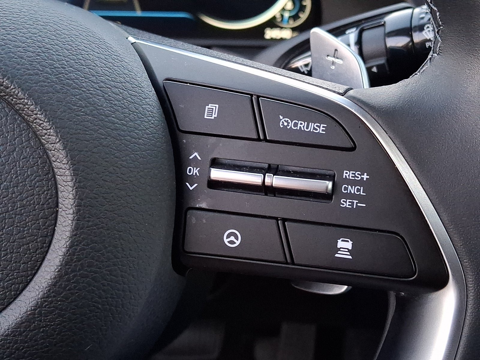 Used 2023 Hyundai Sonata Limited w/ Preferred Accessory Package FWD image 26