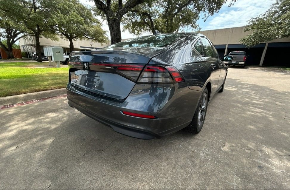 Certified 2023 Honda Accord EX image 6