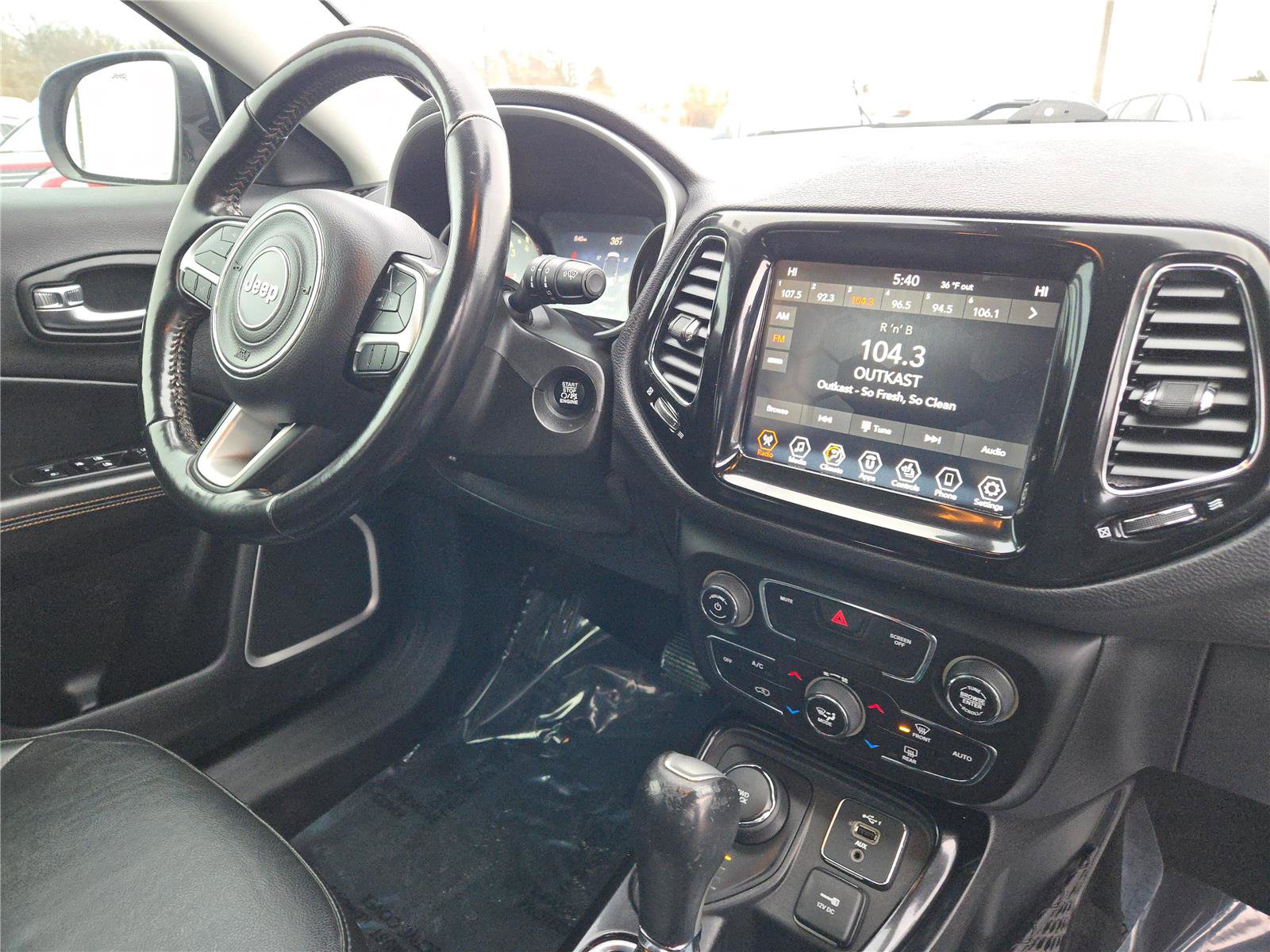 Used 2020 Jeep Compass Limited image 7