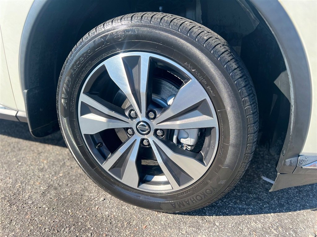 Used 2021 Nissan Murano S image 9