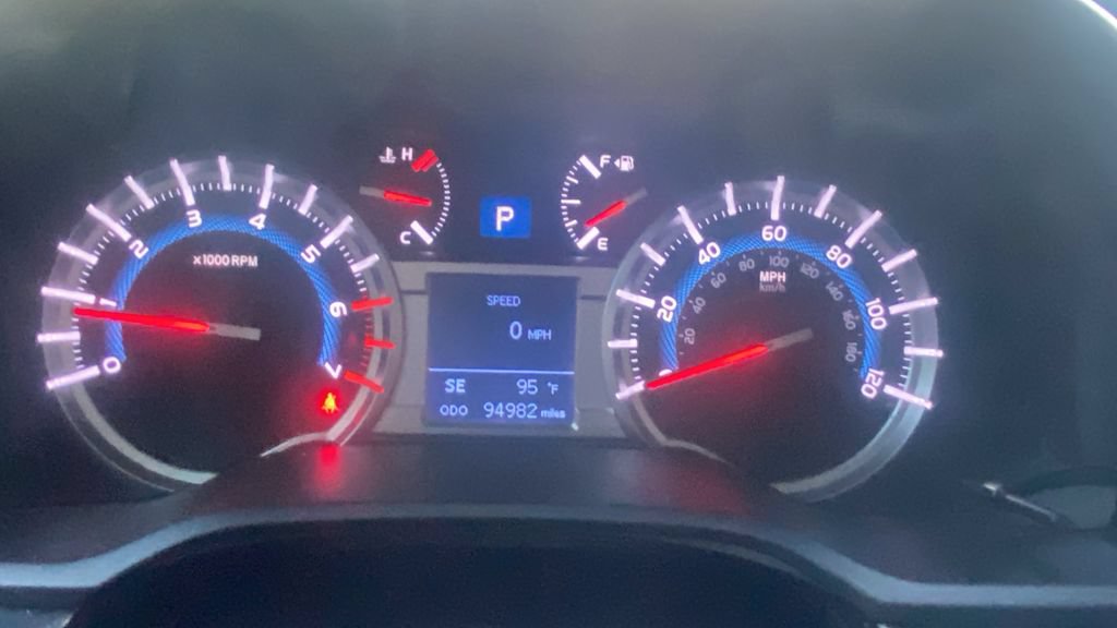 Used 2015 Toyota 4Runner Limited AWD/4WD image 25