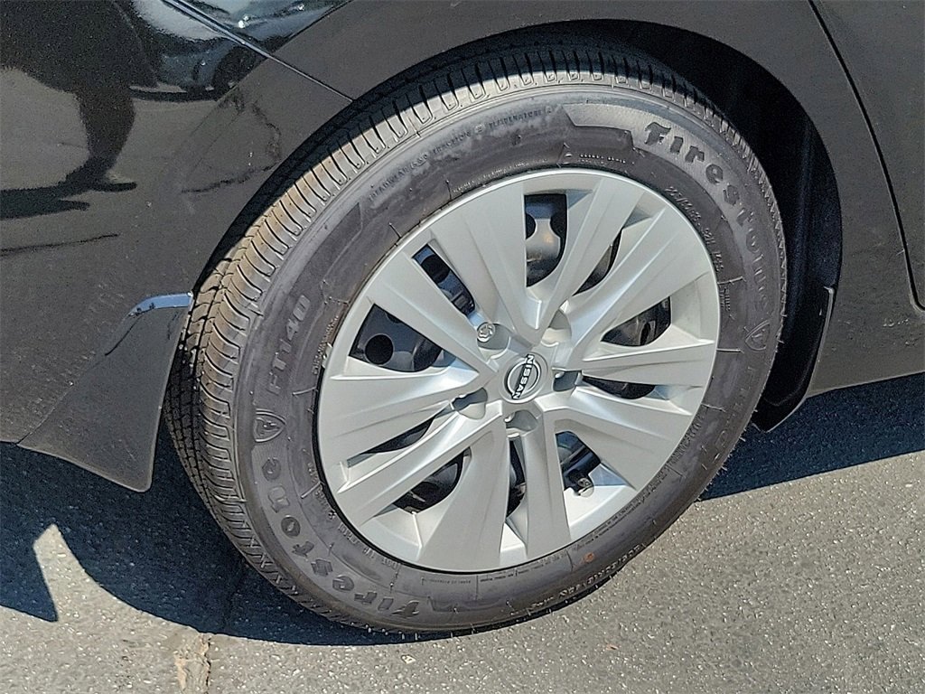 New 2025 Nissan Sentra S image 3