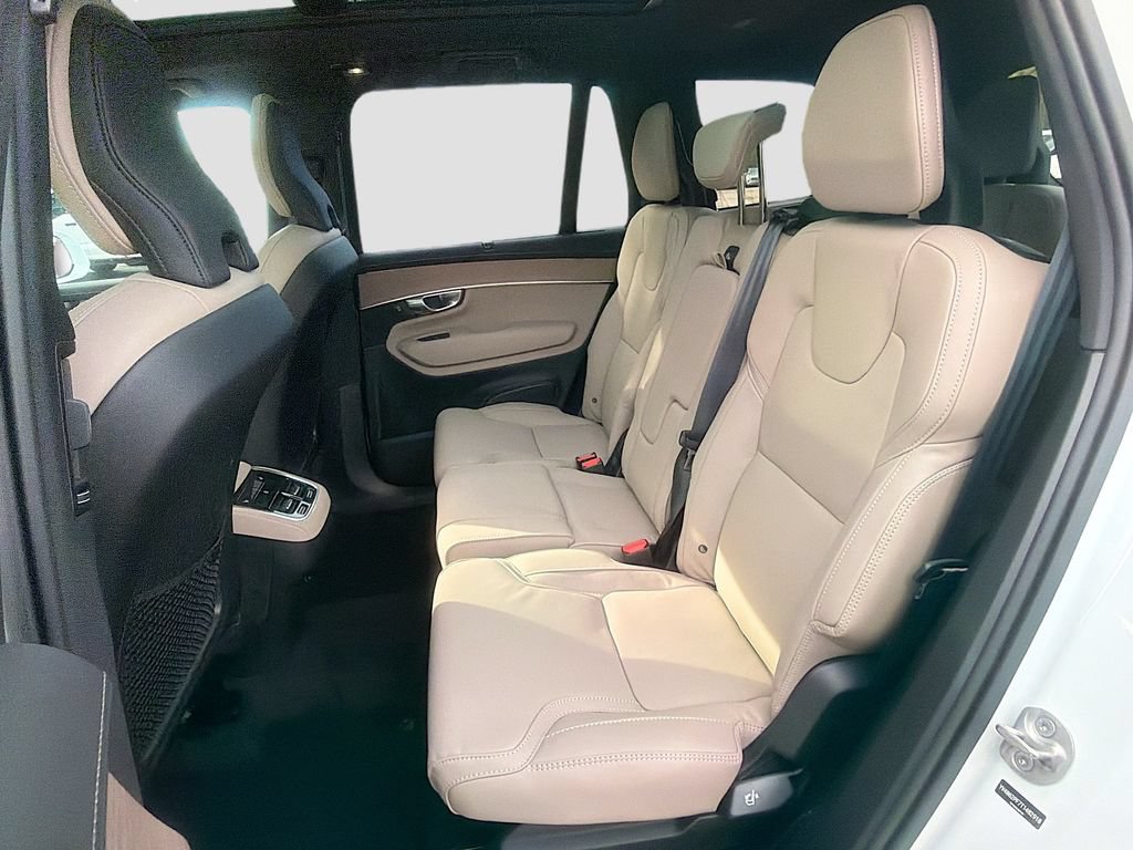 New 2026 Volvo XC90 B6 Ultra w/ Protection Package AWD/4WD image 26