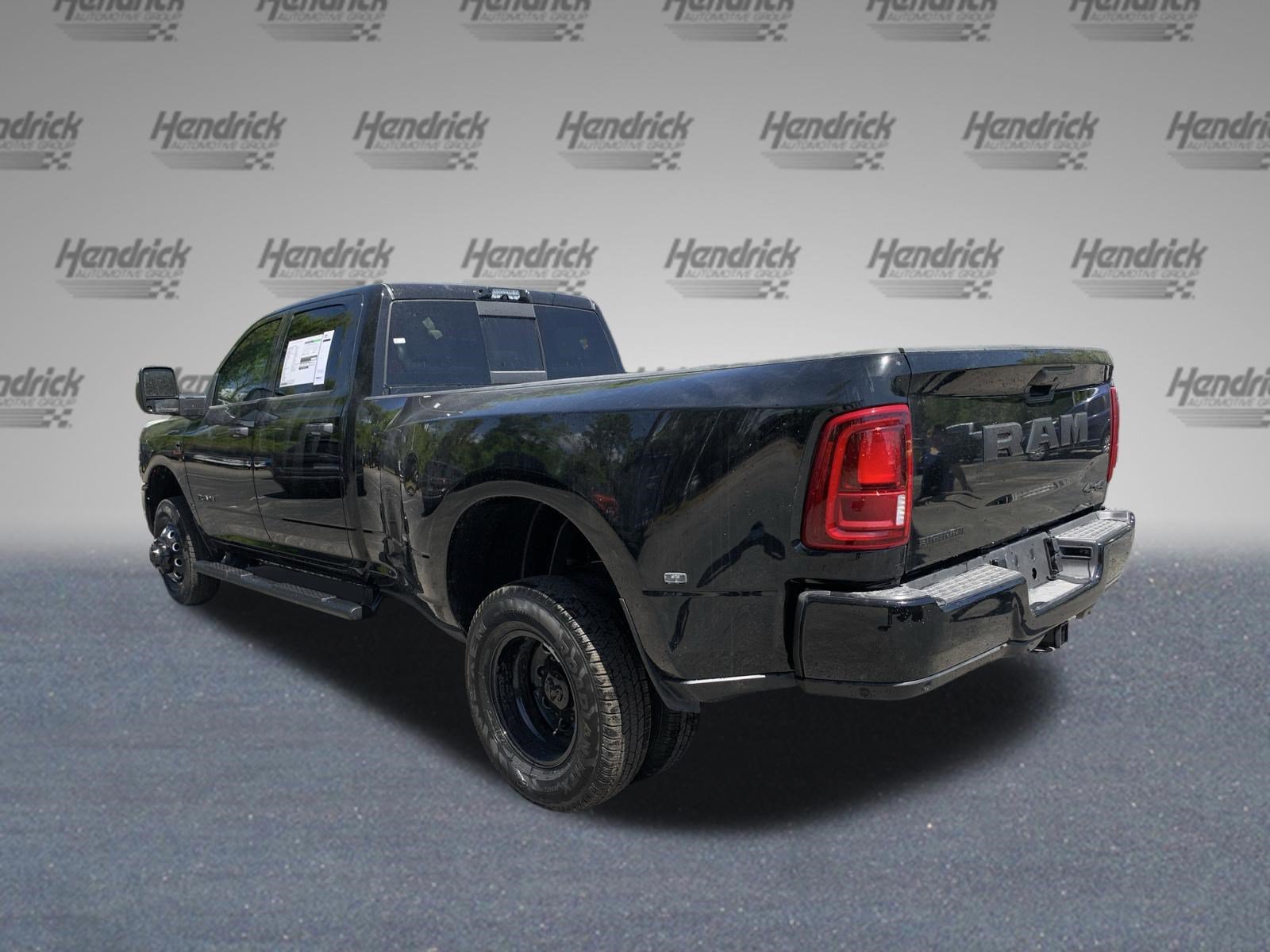 New 2026 RAM 3500 Big Horn AWD/4WD image 6