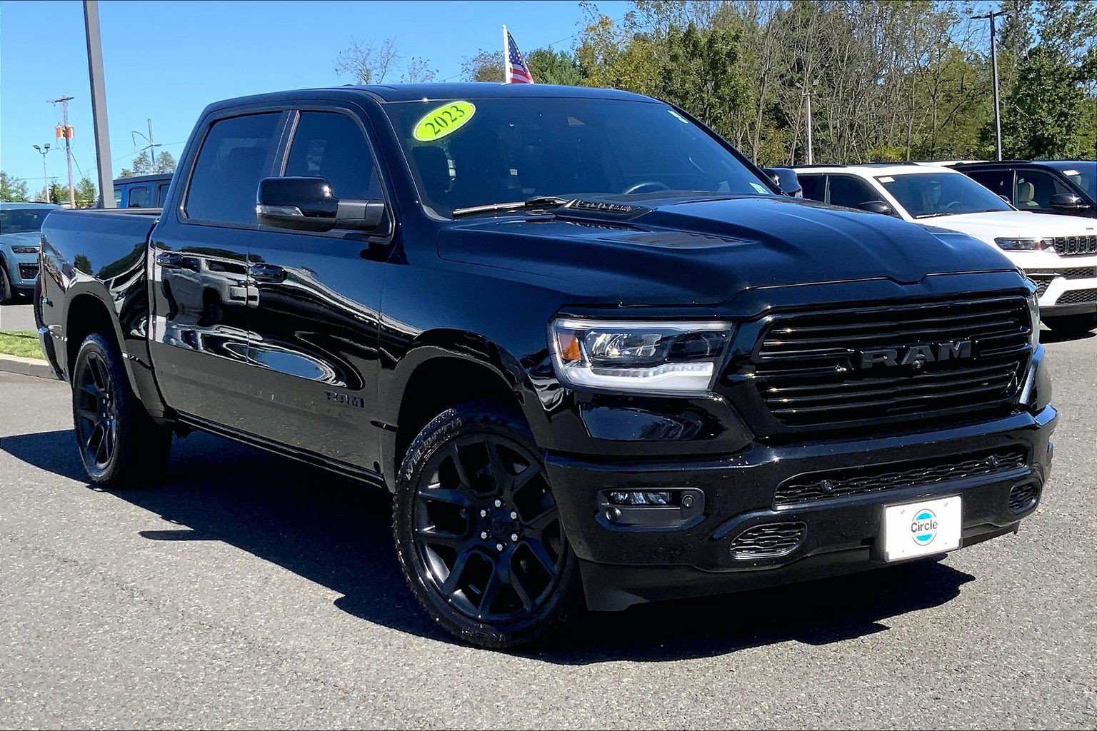 Used 2023 RAM 1500 Laramie AWD/4WD image 2