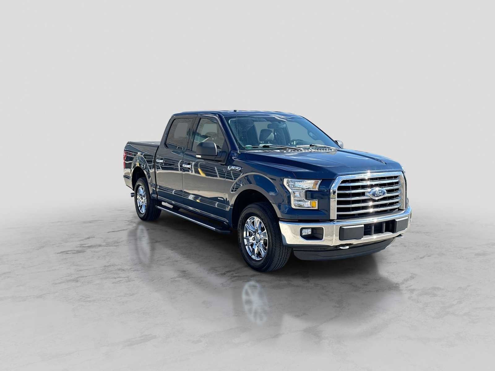 Used 2015 Ford F150 XLT w/ Equipment Group 302A Luxury AWD/4WD image 8