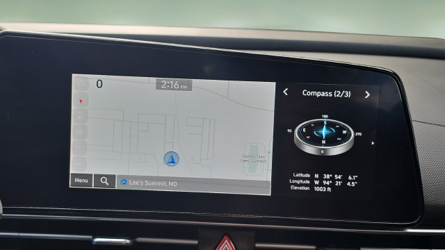 Used 2024 Hyundai Elantra SEL FWD image 26