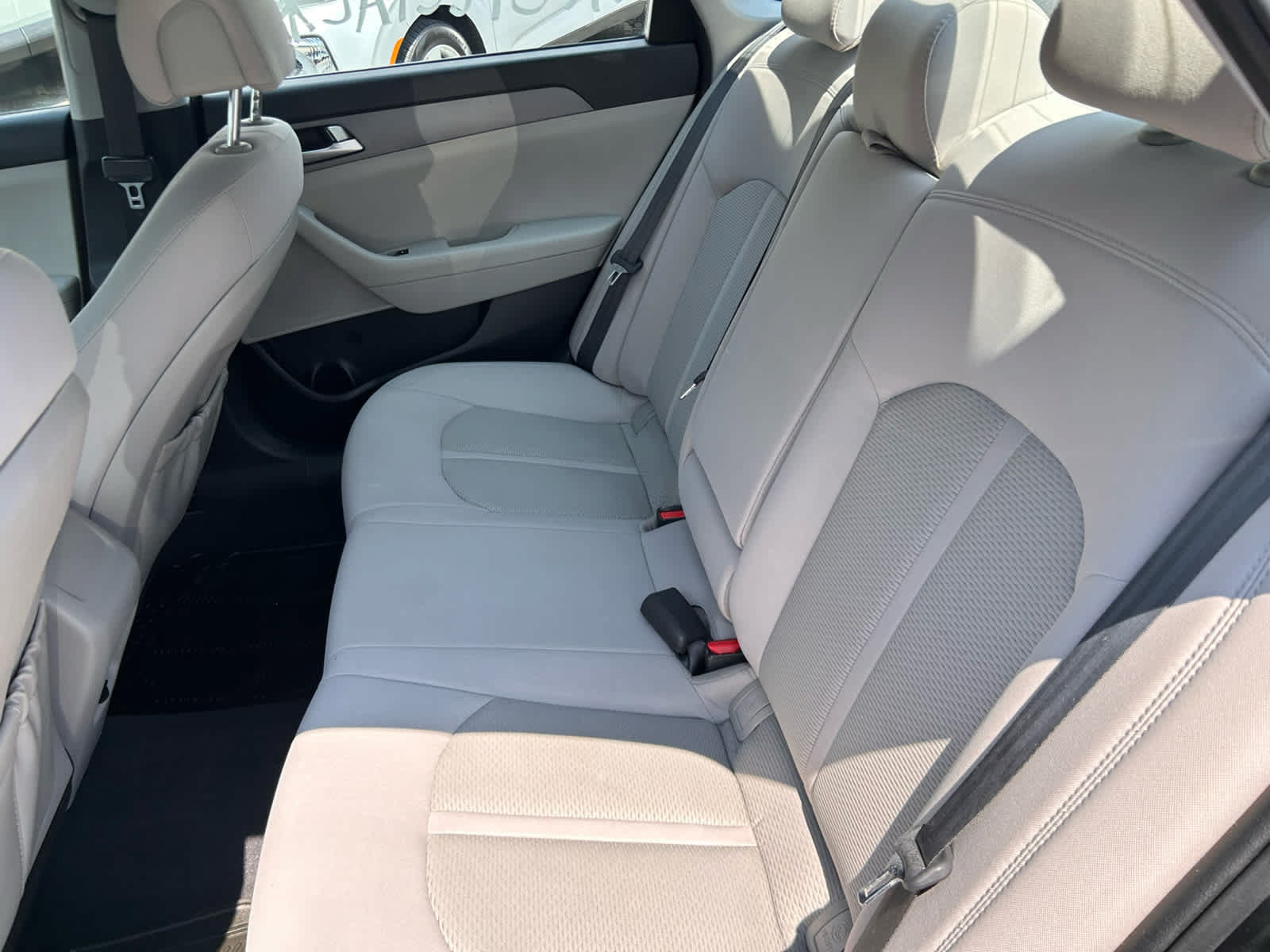 Used 2017 Hyundai Sonata SE FWD image 21