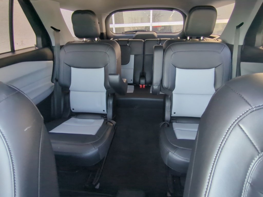 Used 2023 Ford Explorer XLT w/ Equipment Group 202A image 22