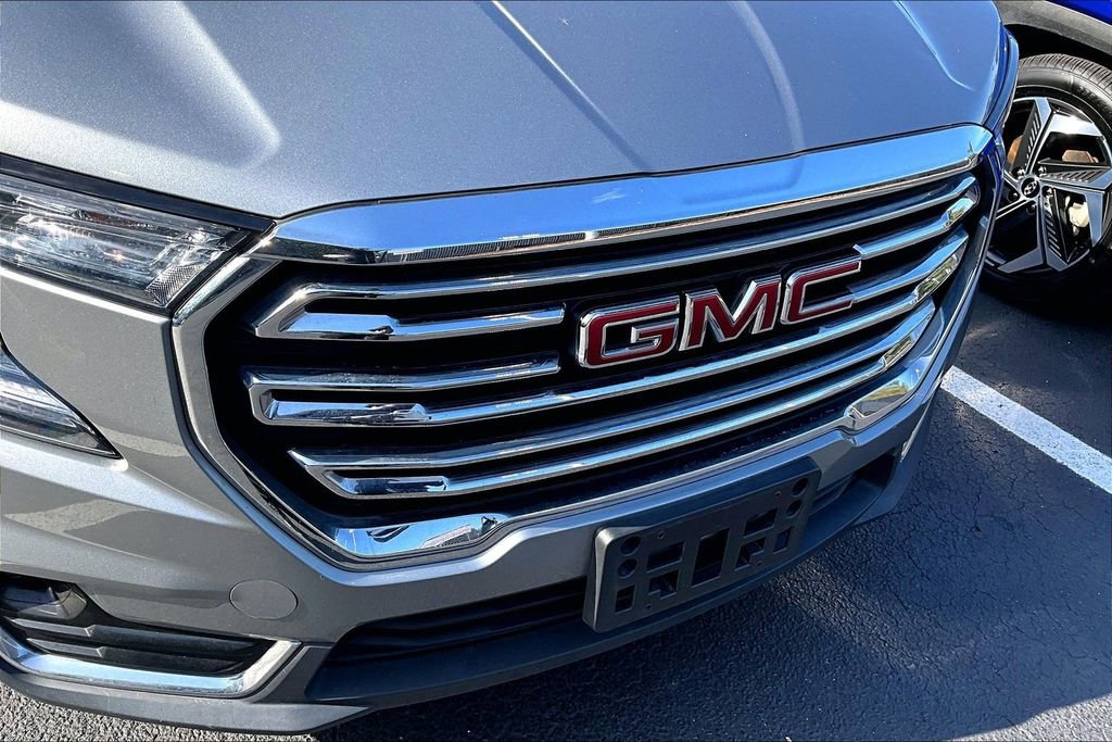 Used 2023 GMC Terrain SLT image 32