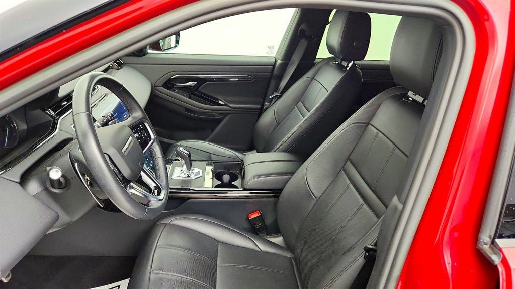 Used 2023 Land Rover Range Rover Evoque R-Dynamic S AWD/4WD image 18
