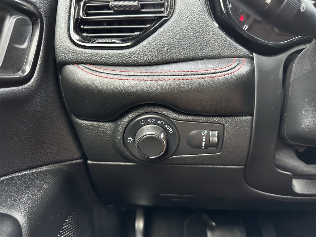 Used 2023 Dodge Durango GT image 30