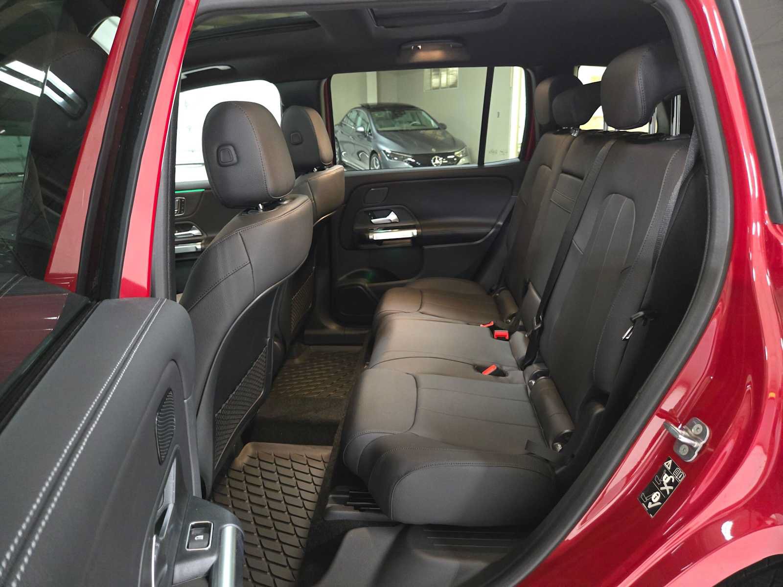 New 2026 Mercedes-Benz GLB 250 4MATIC image 16