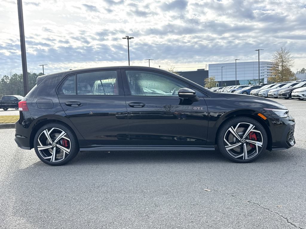 New 2026 Volkswagen GTI SE FWD image 6