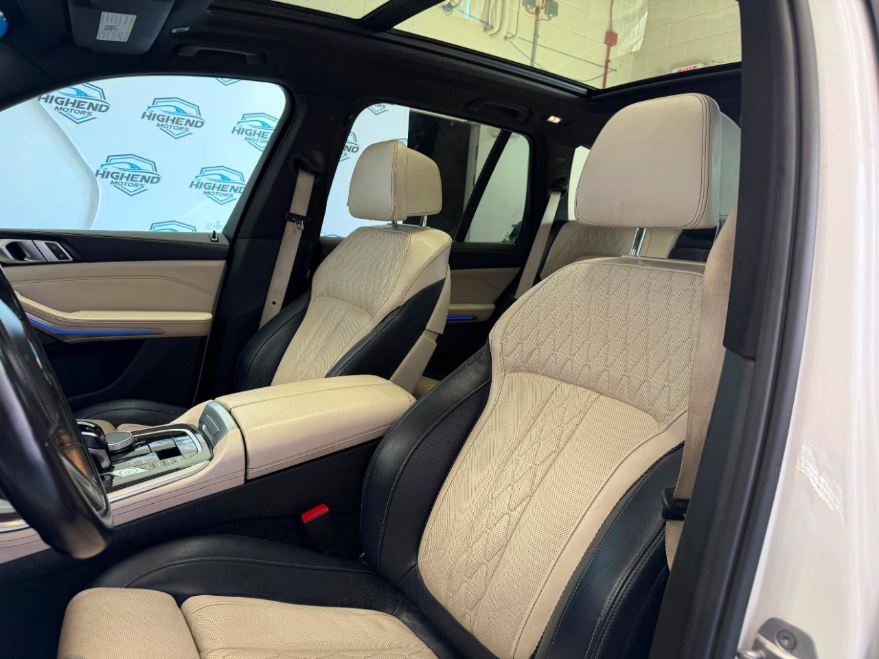 Used 2022 BMW X5 M50i w/ Premium Package AWD/4WD image 19