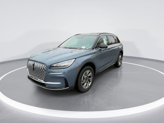 Used 2026 Lincoln Corsair Premiere image 3