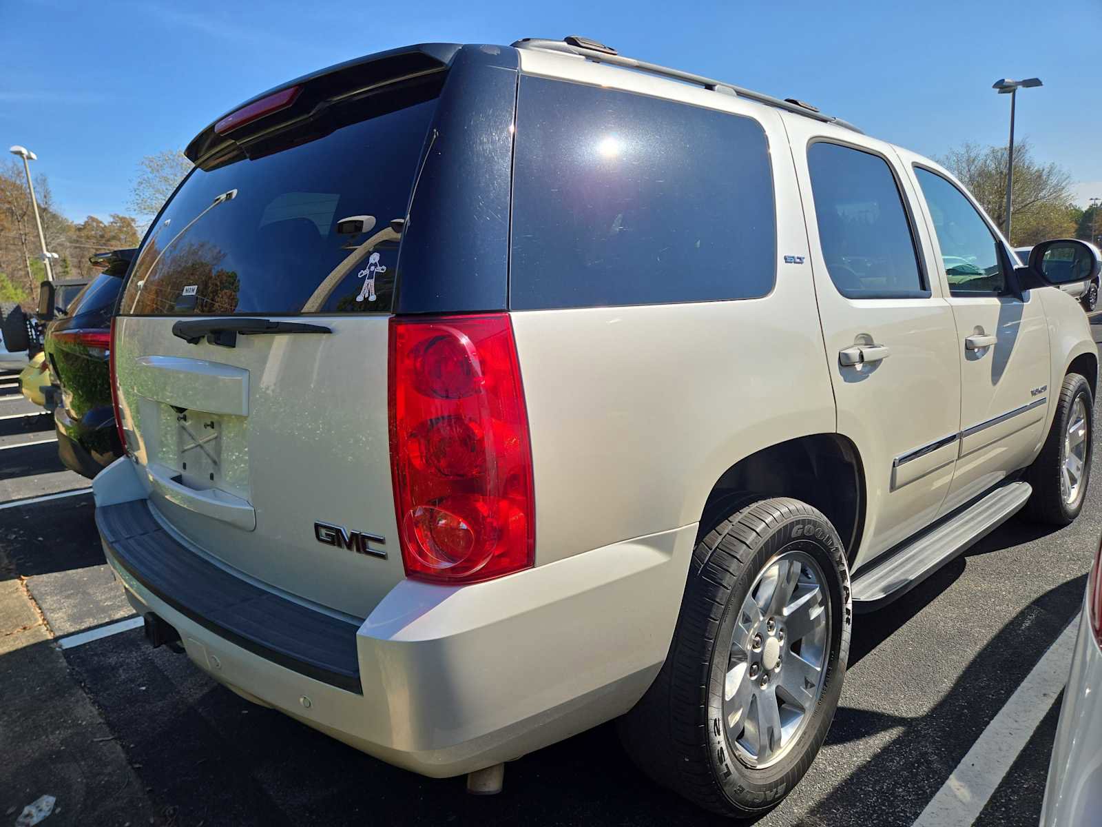 Used 2013 GMC Yukon SLT image 4