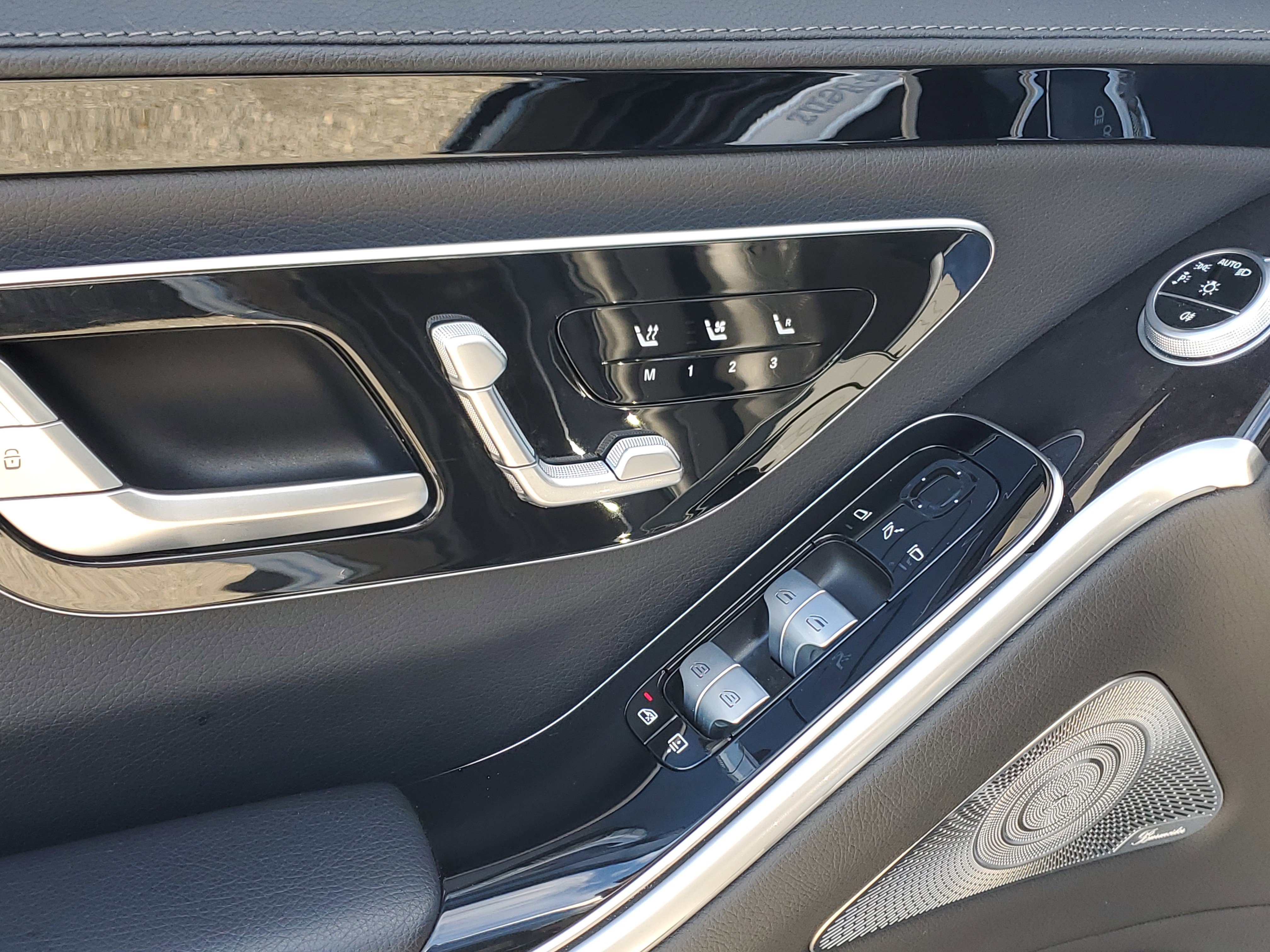 Used 2023 Mercedes-Benz S 500 4MATIC image 27