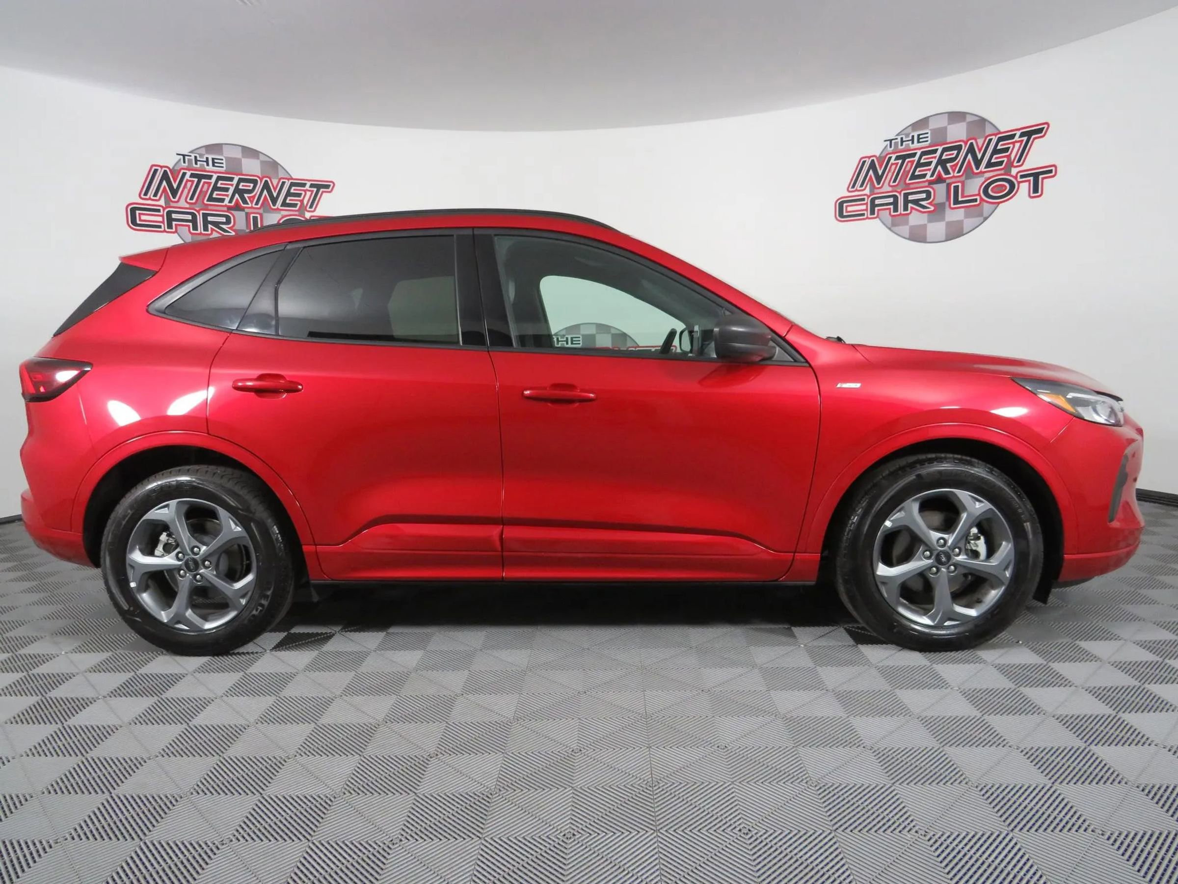 Used 2024 Ford Escape ST-Line FWD image 8