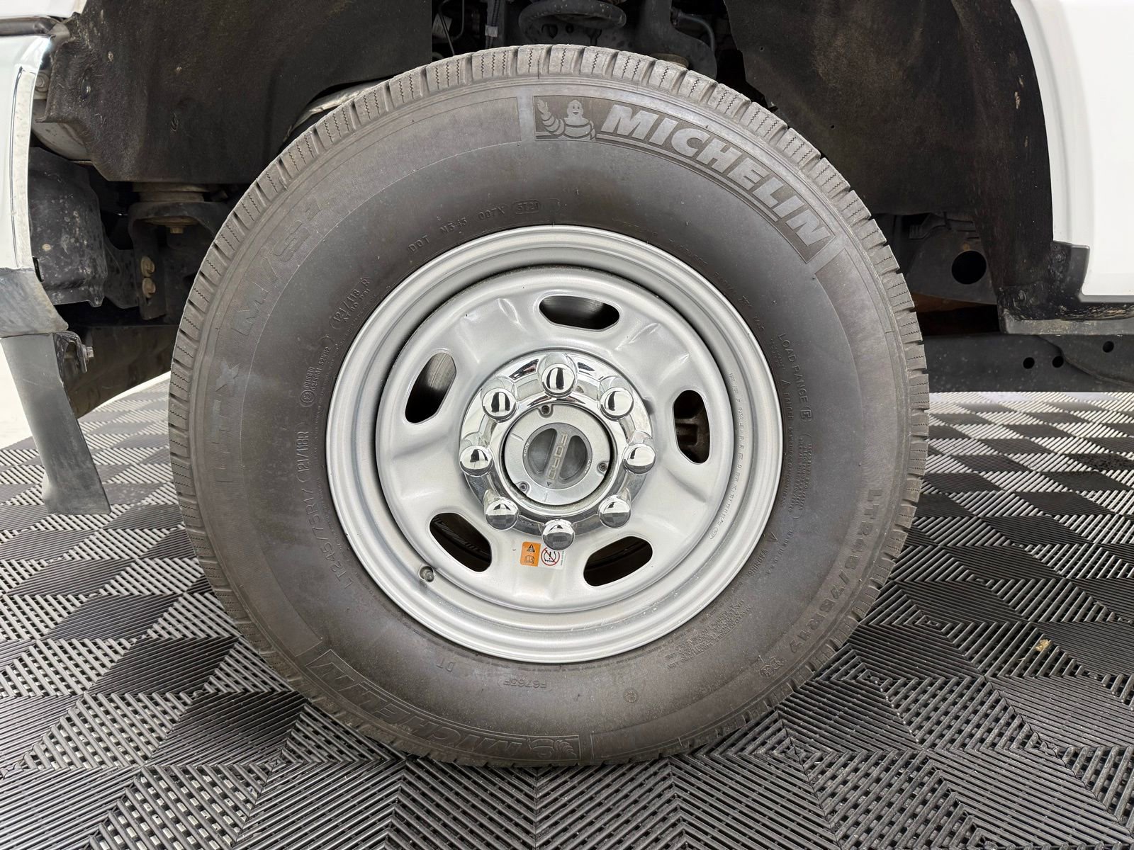 Used 2020 Ford F250 XL w/ Power Equipment Group image 11