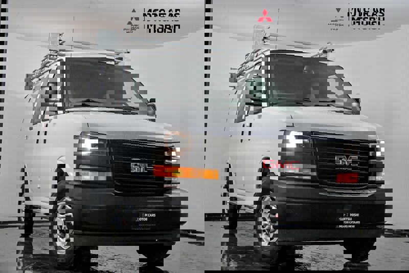 Used 2019 GMC Savana 2500 w/ Driver Convenience Package image 1