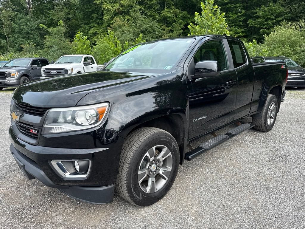 Used 2017 Chevrolet Colorado Z71 AWD/4WD image 3