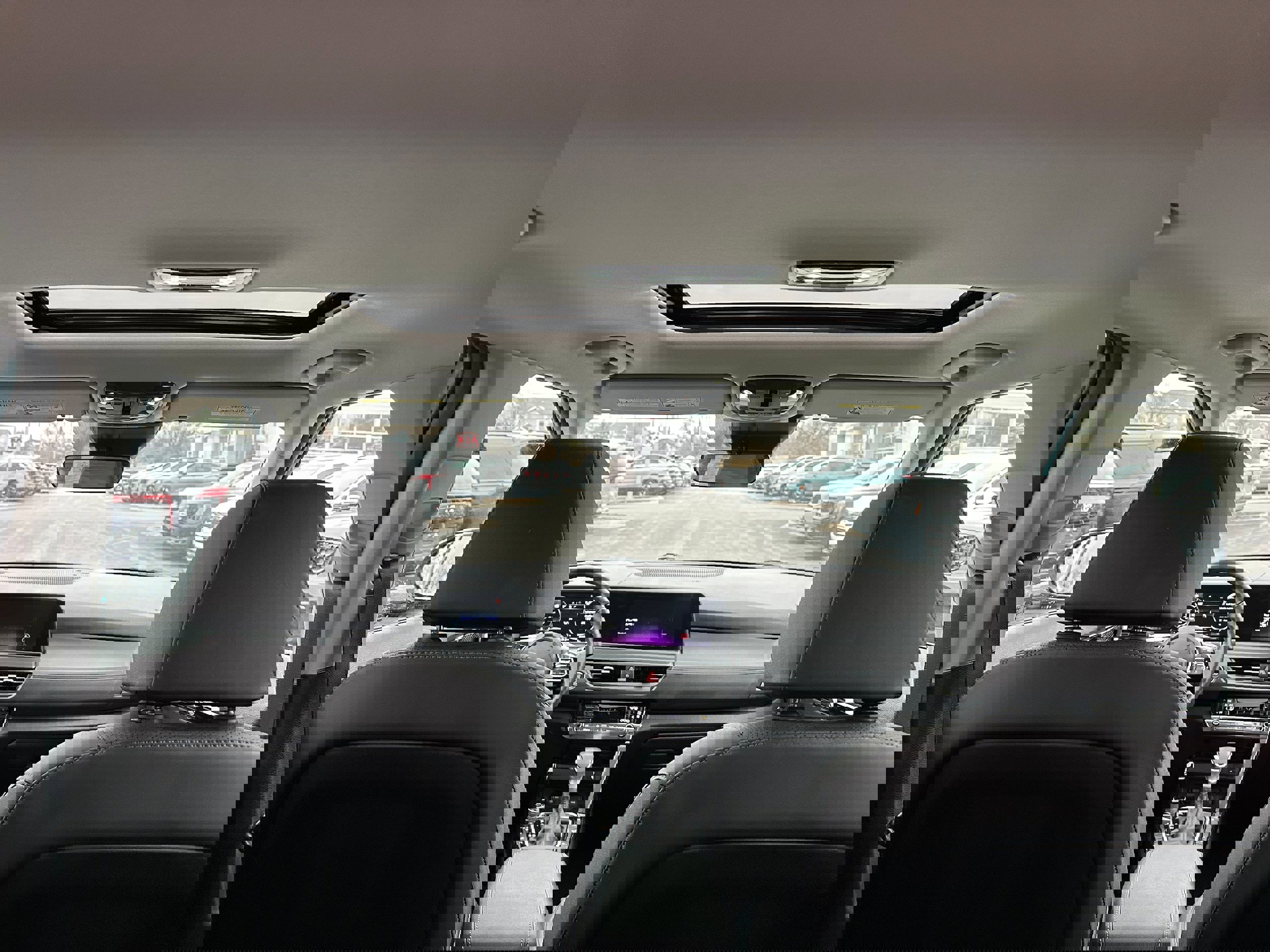 Used 2024 Kia Seltos EX image 11