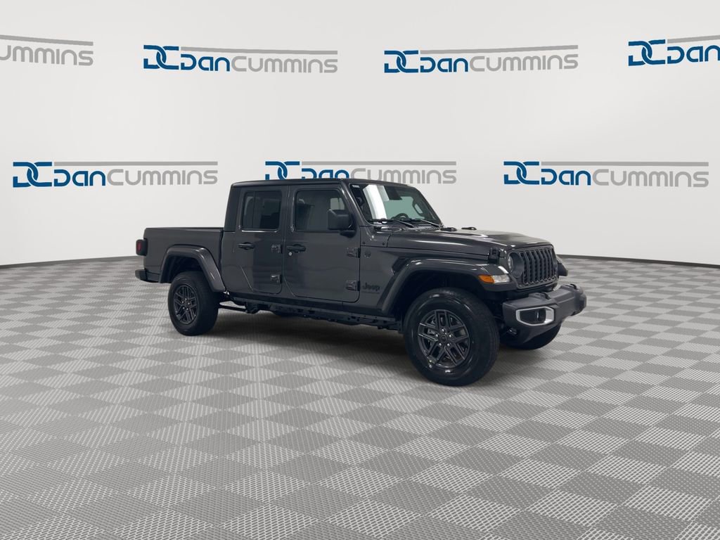 New 2026 Jeep Gladiator Sport image 2