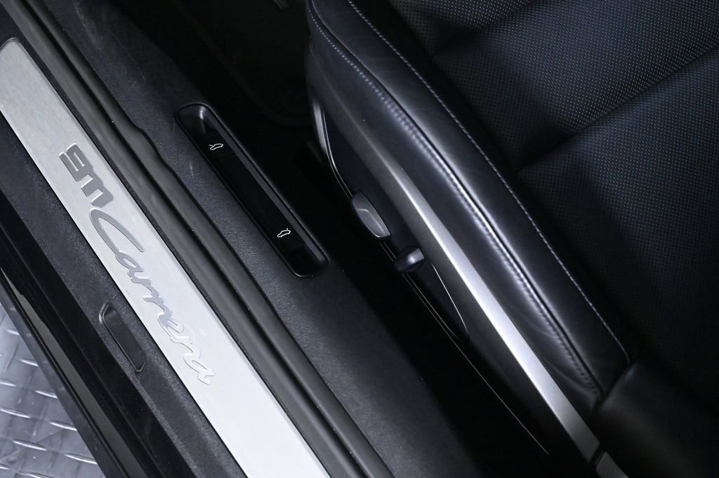 Certified 2022 Porsche 911 Carrera RWD image 23