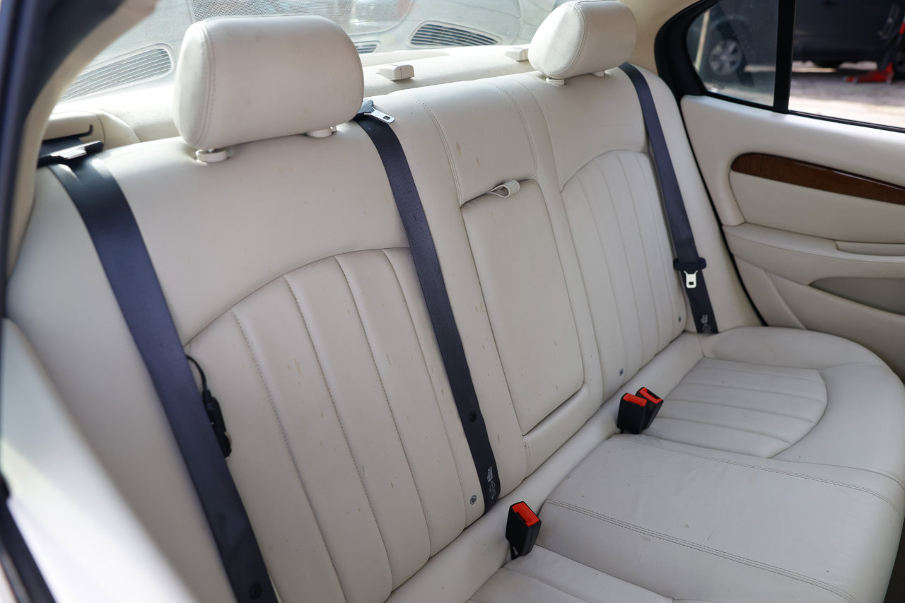 Used 2005 Jaguar X-TYPE 3.0 image 14