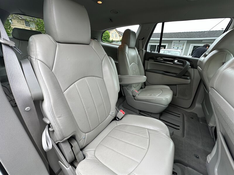 Used 2014 Buick Enclave Leather FWD image 24