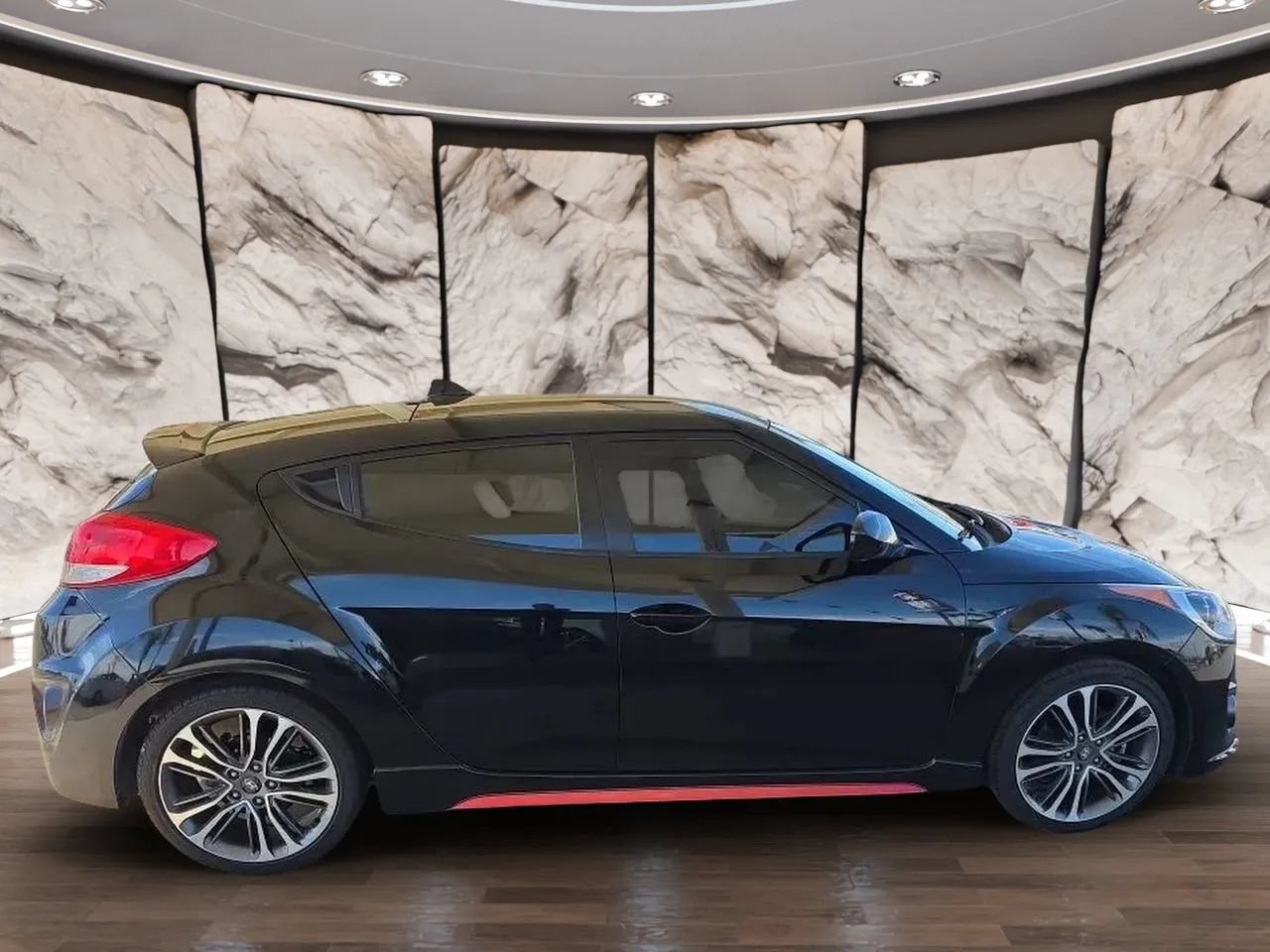 Used 2017 Hyundai Veloster Turbo R-Spec FWD image 8
