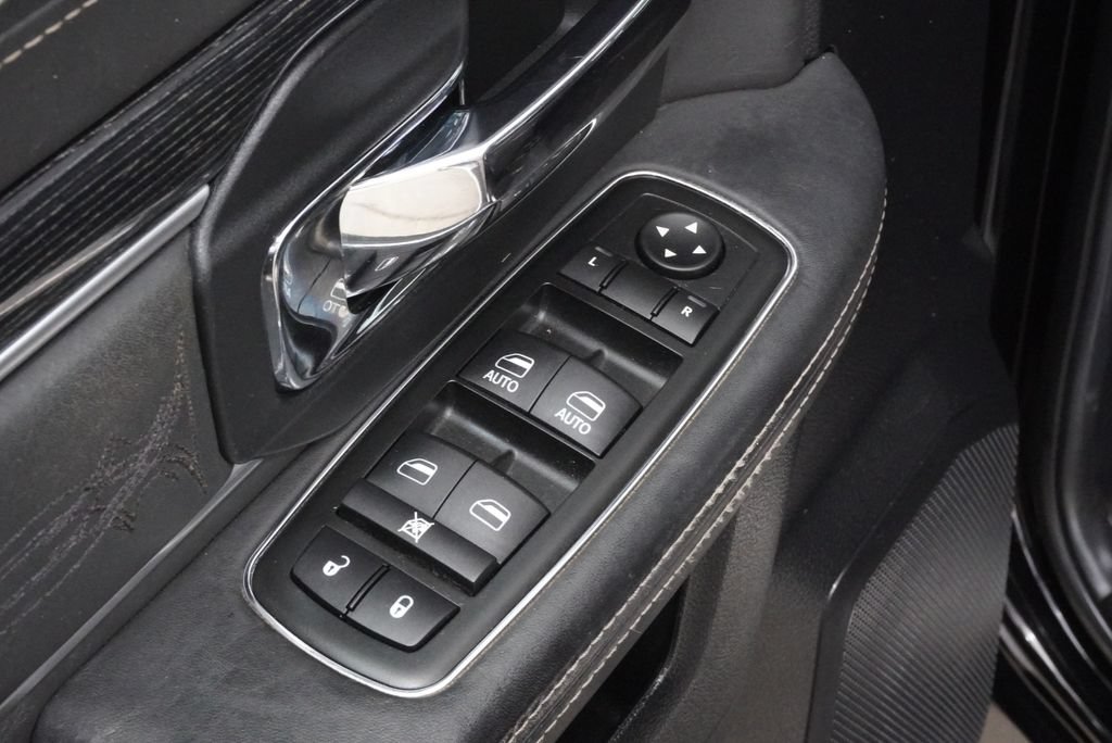Used 2014 RAM 3500 Laramie Longhorn AWD/4WD image 28