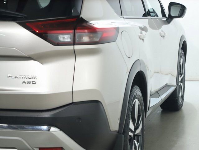 Used 2022 Nissan Rogue Platinum w/ Head-Up Display Package image 48