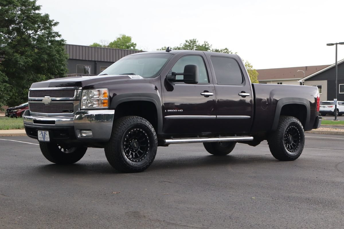 Used 2008 Chevrolet Silverado 2500 LTZ w/ Safety Package AWD/4WD image 11