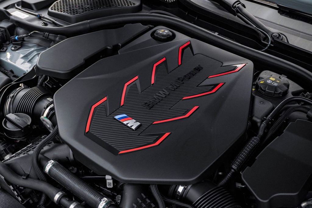 Used 2025 BMW M5 AWD/4WD image 32