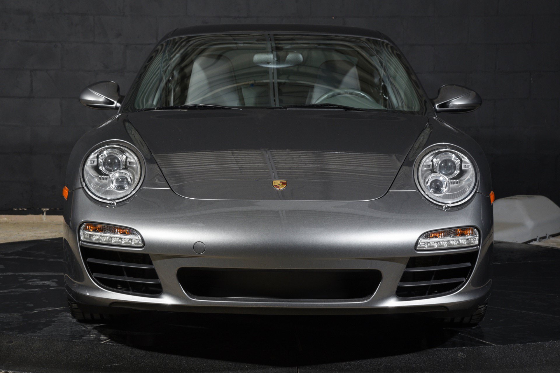 Used 2010 Porsche 911 Carrera S RWD image 9