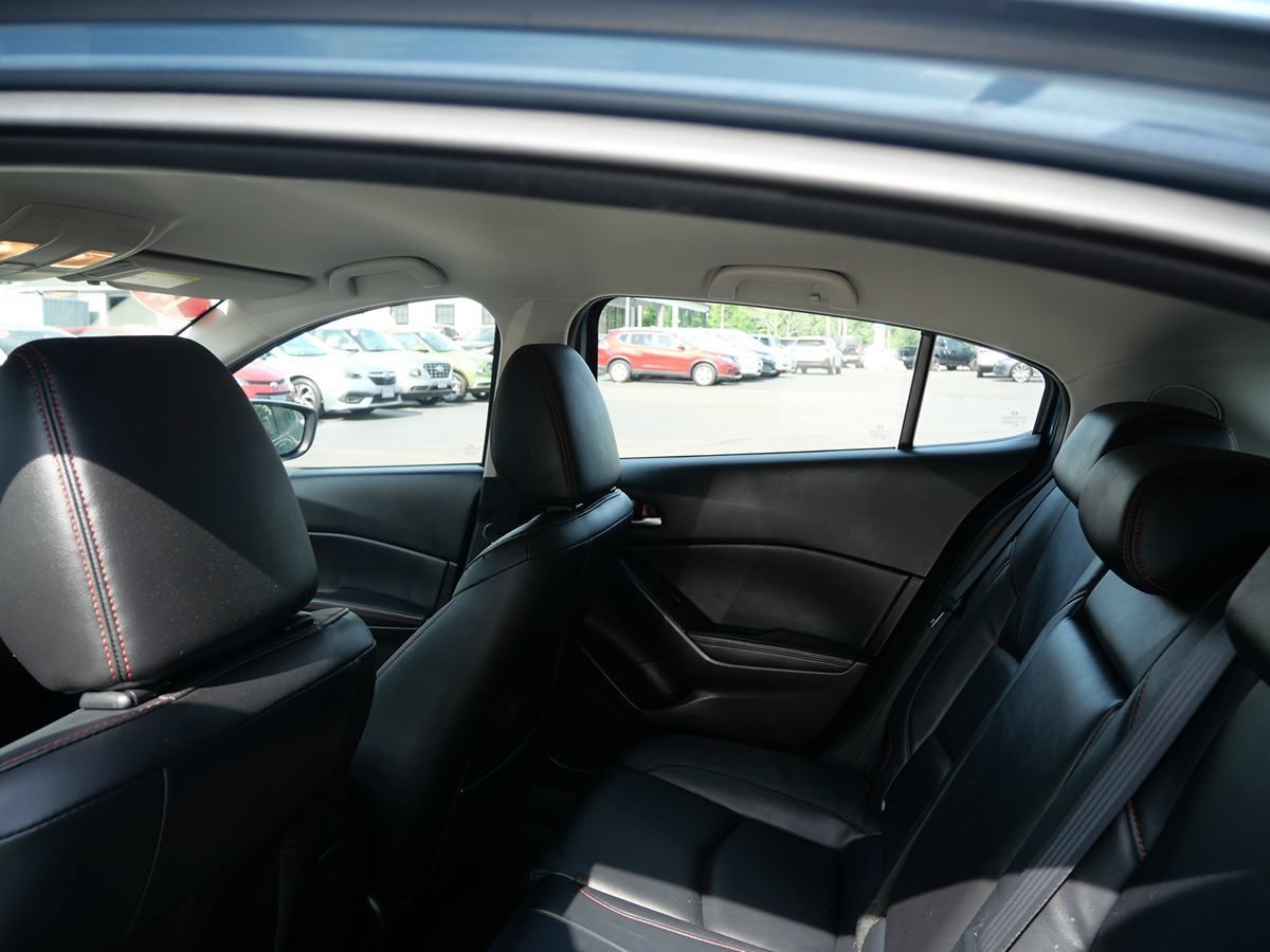 Used 2014 MAZDA MAZDA3 s Touring FWD image 21