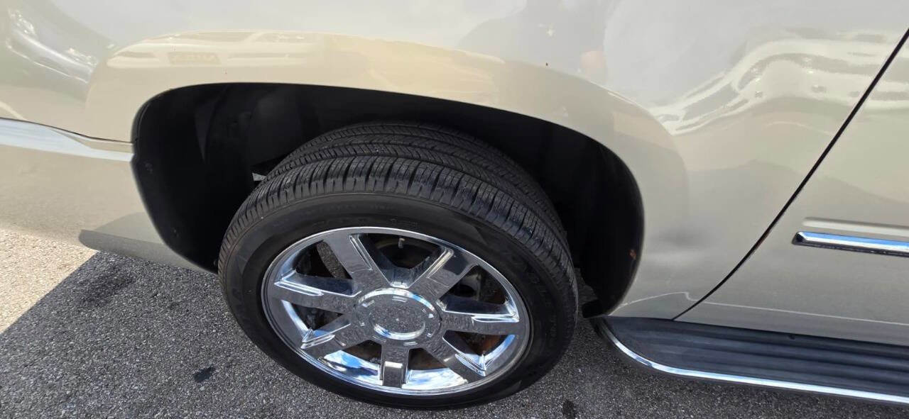 Used 2009 Cadillac Escalade ESV AWD image 27