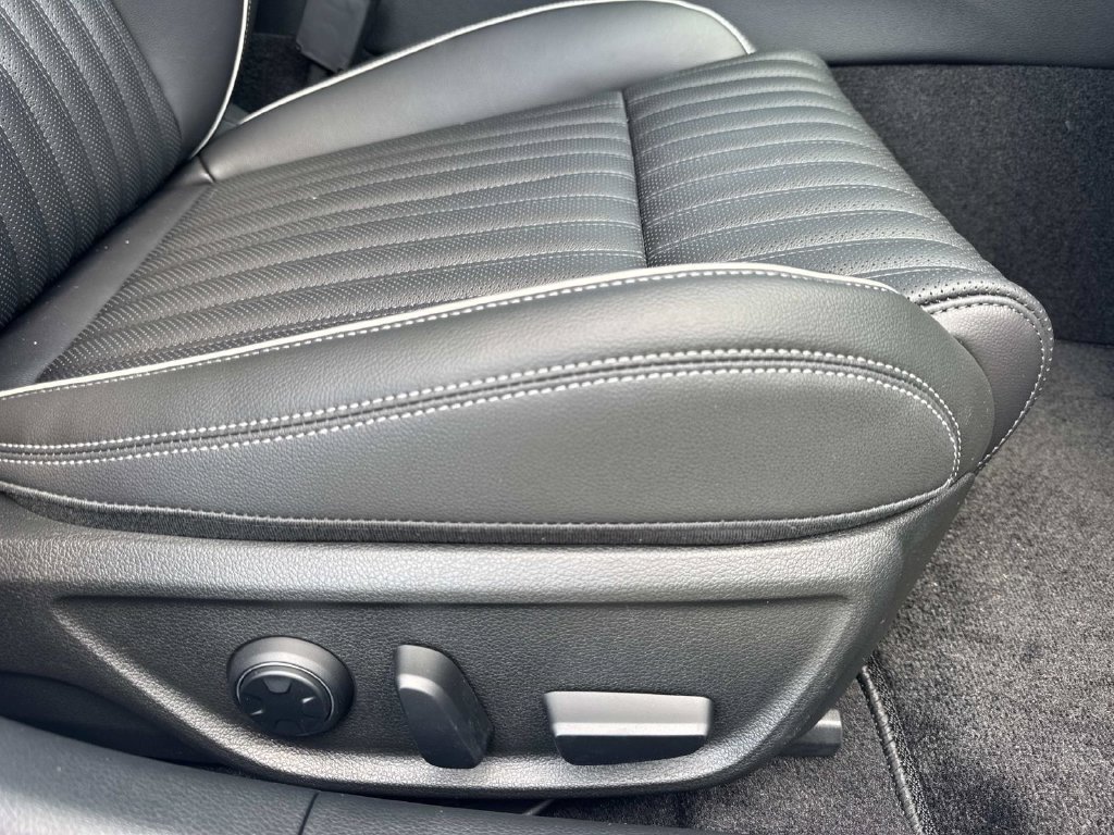 New 2026 Genesis G70 2.5T Prestige RWD image 13