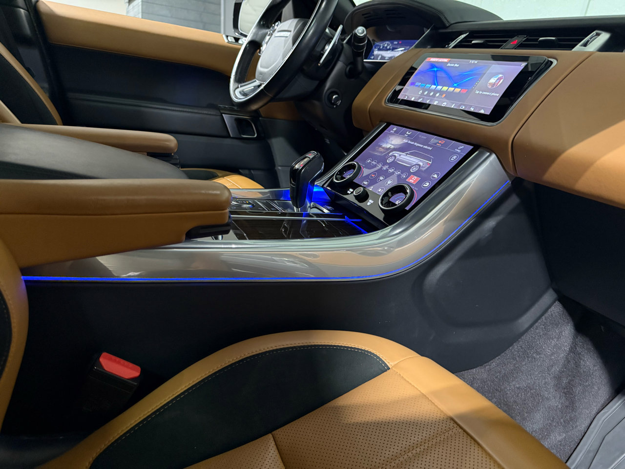 Used 2018 Land Rover Range Rover Sport Supercharged image 32