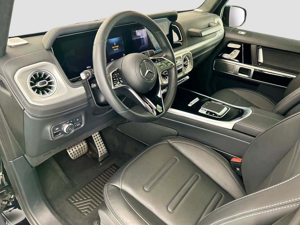 Used 2025 Mercedes-Benz G 550 image 9