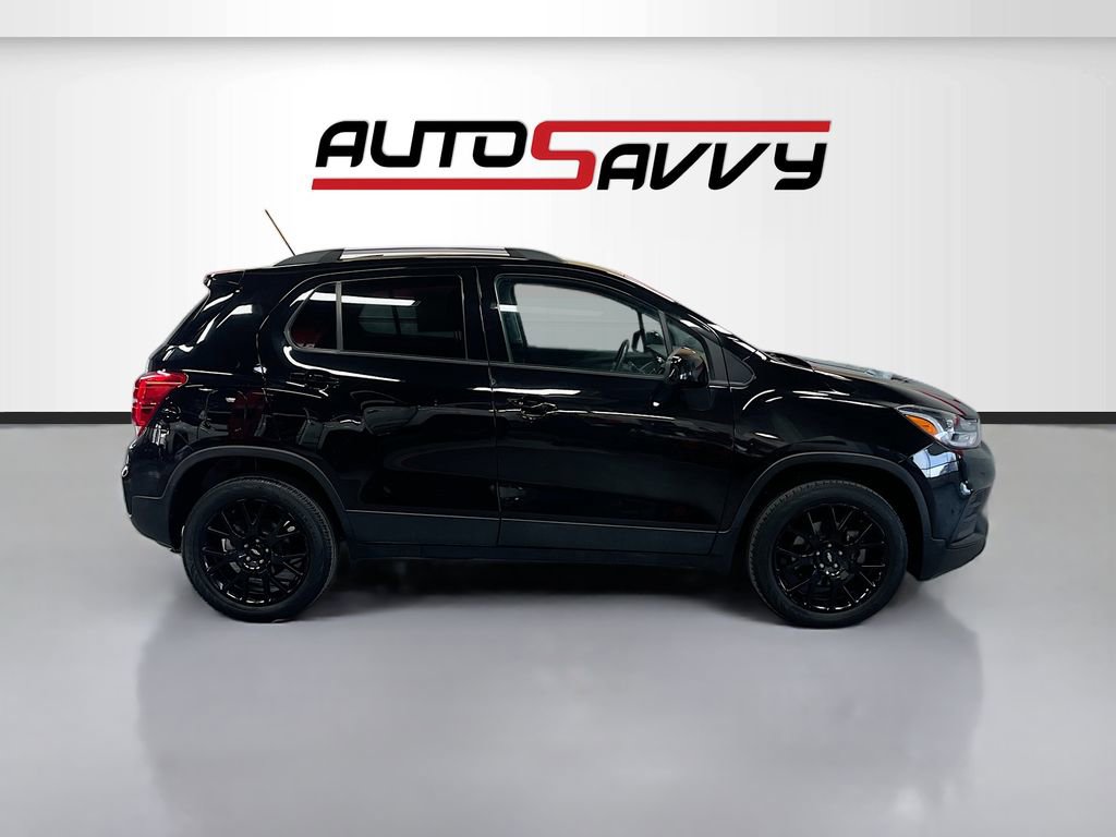 Used 2022 Chevrolet Trax LT w/ Premium Seat Package image 8