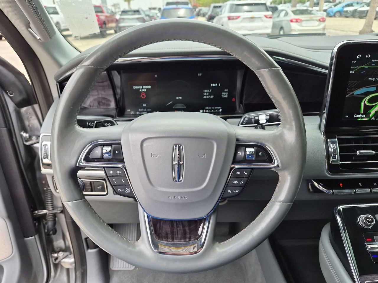 Used 2020 Lincoln Navigator L Reserve w/ Luxury Package AWD/4WD image 11