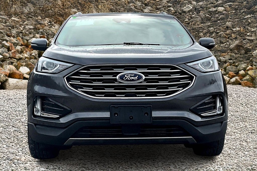 Used 2019 Ford Edge SEL w/ Equipment Group 201A image 3