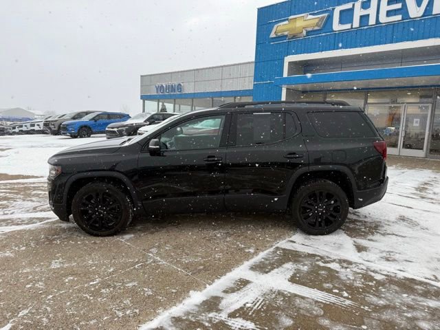 Used 2023 GMC Acadia SLE w/ Driver Convenience Package image 2