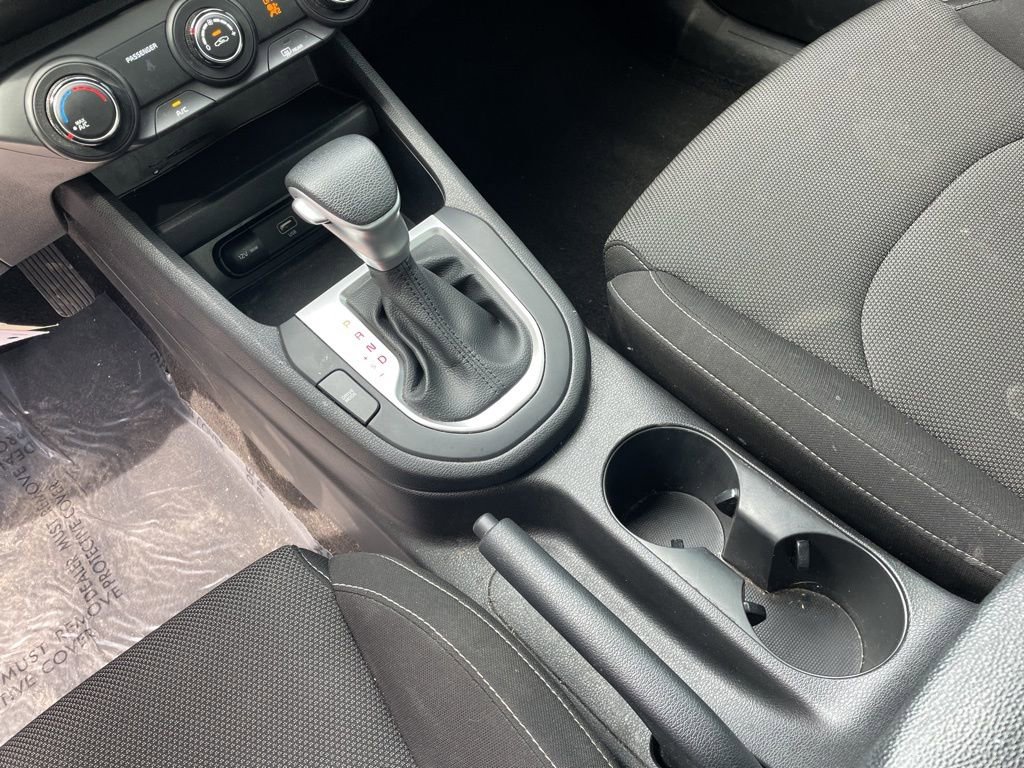 Used 2023 Kia Forte LXS image 9