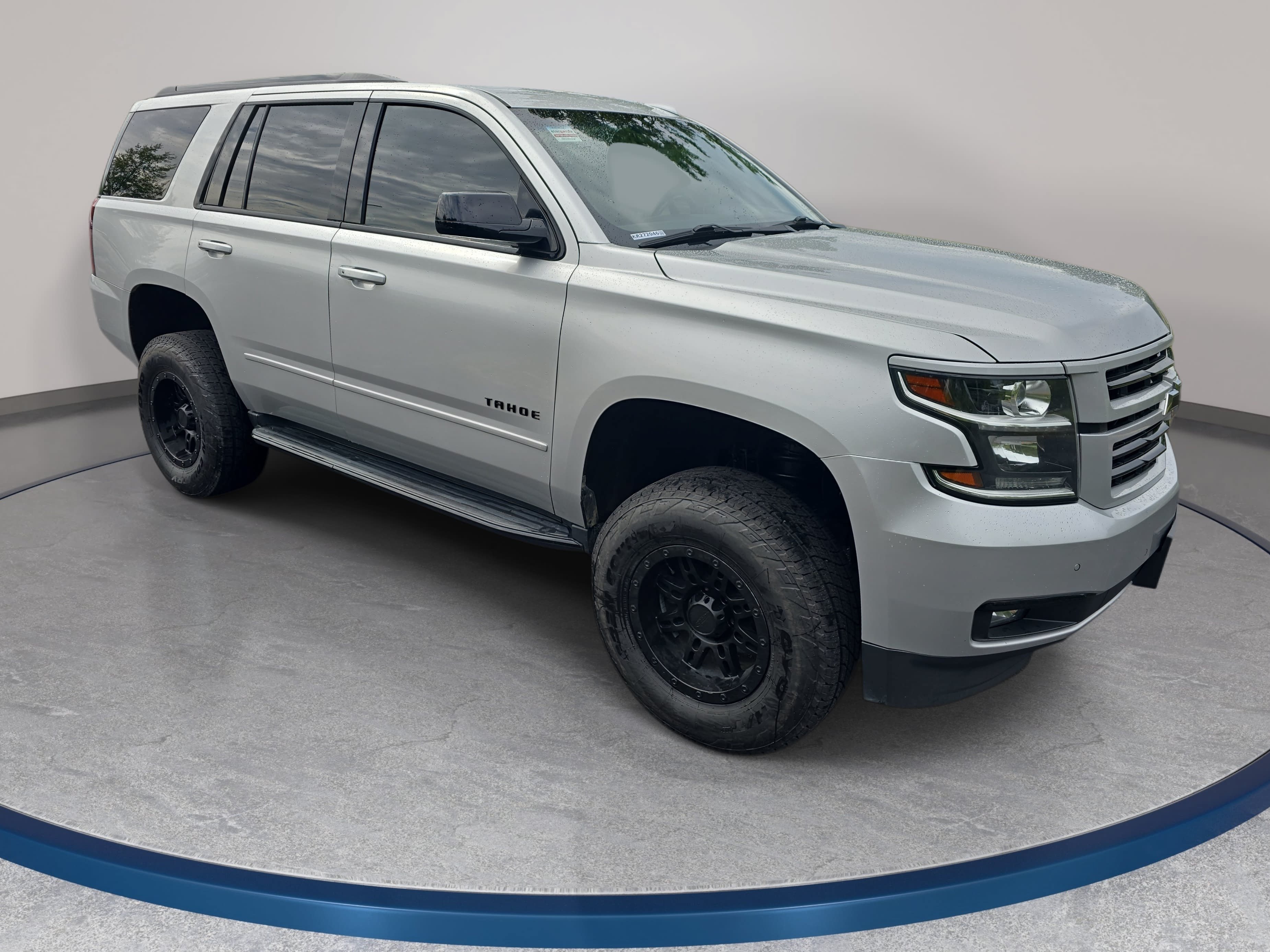 Used 2019 Chevrolet Tahoe Premier AWD/4WD image 3